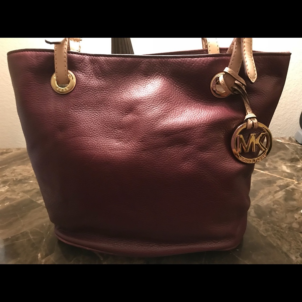 Leather Michael Kors Burgundy Tote - Picture 1 of 3